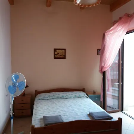 Casa Large